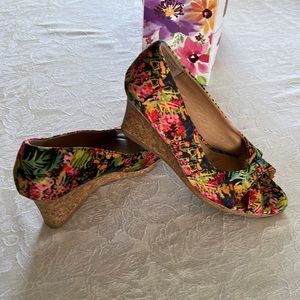 Open toe wedge shoes Sz 7.5